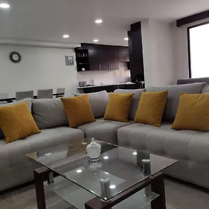 Departamento Sector De La Embajada Americana Quito