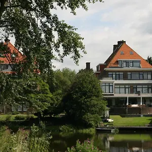 https://budget-beach-studios.thehaguehotels.net